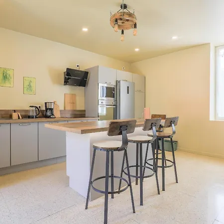 La Ferme Des Pommes * Pommera